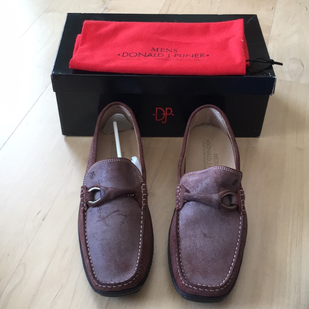 Brand New Donald J Pliner loafers!